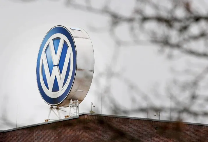 duitse autobazen dinsdag naar witte huis