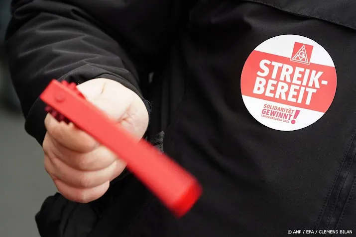 duitse bouwvakkers willen staken voor hoger loon