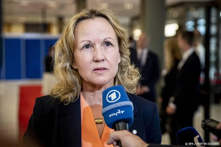 duitse milieuminister grootste kerncentrale blijft mogelijk open