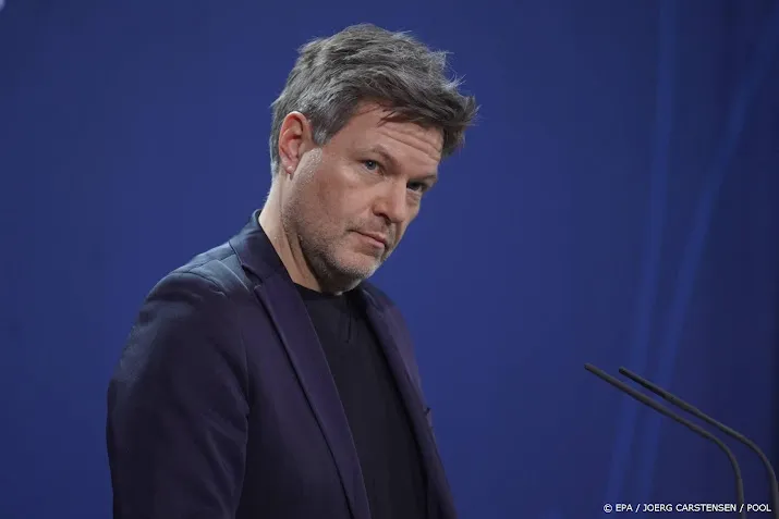 duitse regering verlaagt groeiprognose 2022 door viruszorgen