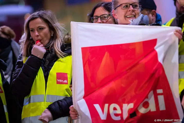 duitse vakbond eist fors meer loon werknemers publieke sector