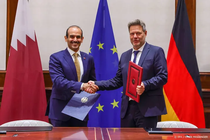 duitsland sluit langjarige deal voor vloeibaar aardgas uit qatar