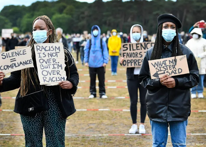 duizenden betogers tegen racisme in nijmegen