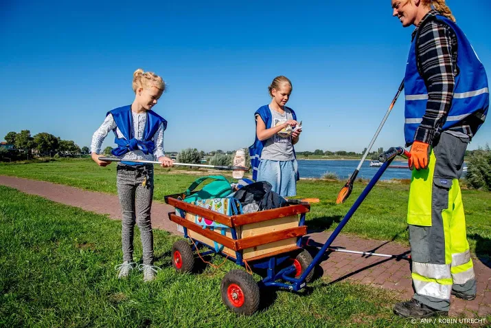 duizenden deelnemers aan opruimdag