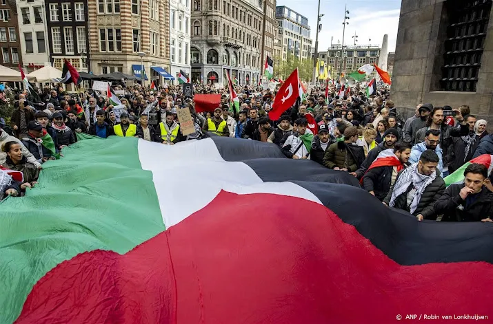 duizenden op de been voor mars voor palestina