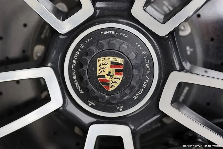 duizenden porsches bentleys en audis mogen vs niet in meldt ft