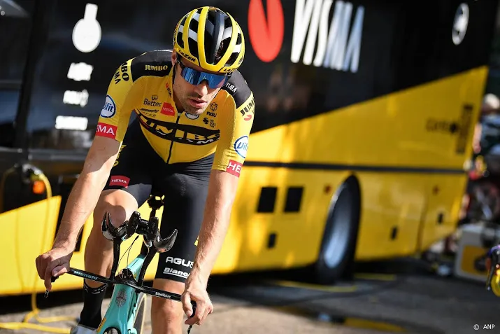 dumoulin geniet tijdens loodzware bergrit in de tour