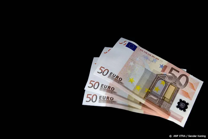 duo ruim 390 000 studenten hebben basisbeurs aangevraagd