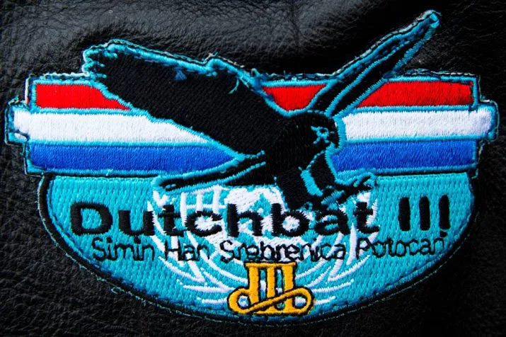 dutchbat veteranen spelen eigen geschiedenis