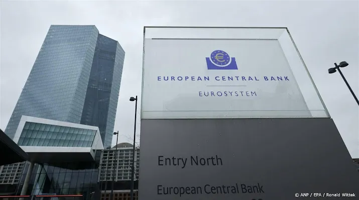 ecb lijdt door hoge rentes eerste jaarverlies sinds 2004