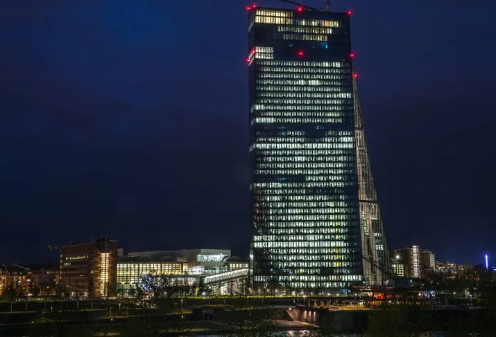 ecb schuift besluit steunbeleid voor zich uit