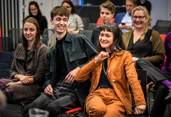 edward snowden feliciteert tegenstemmers wiv