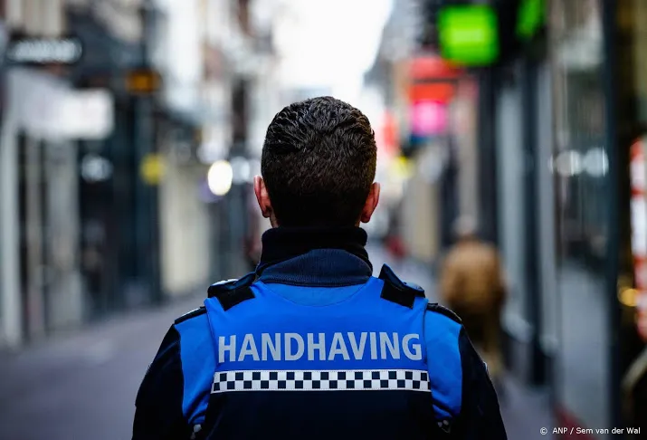 eerst andere maatregelen nemen dan pas kijken naar avondklok