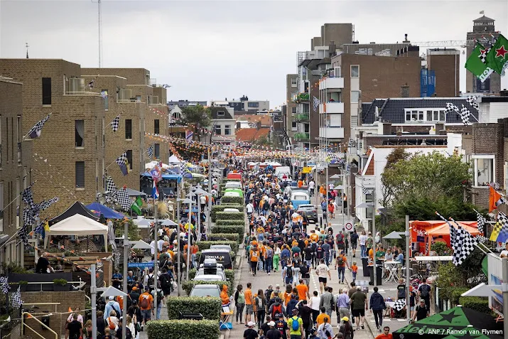 eerste dag unieke gp zandvoort beter bezocht dan vorig jaar