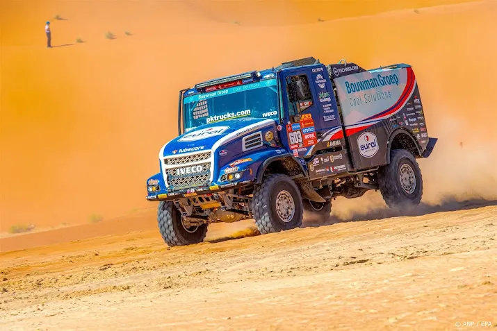 eerste etappezege trucker van den brink in dakar rally