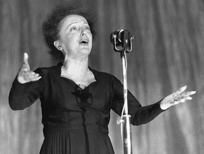 eerste francaise met nummer 1 hit sinds 1961