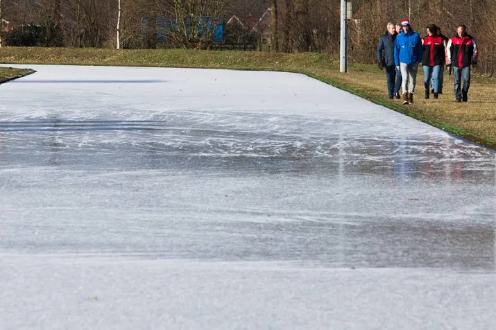 eerste marathon op natuurijs in haaksbergen