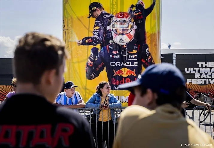 eerste racefans gearriveerd in zandvoort voor formule 1
