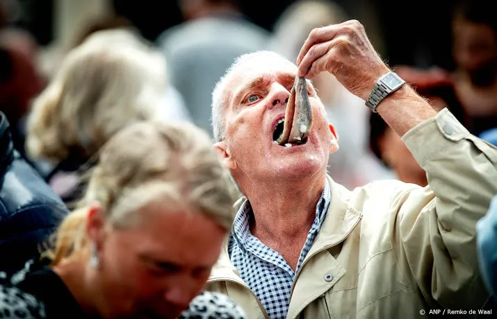 eerste vaatje haring onder de hamer