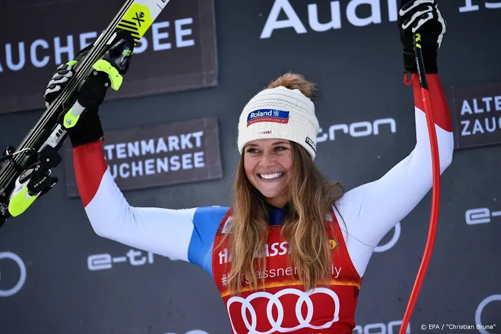 eerste wereldbekerzege skiester suter