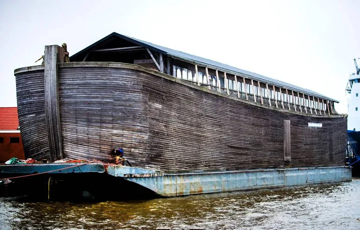 eigenaar ark van urk geen schuld aan ravage