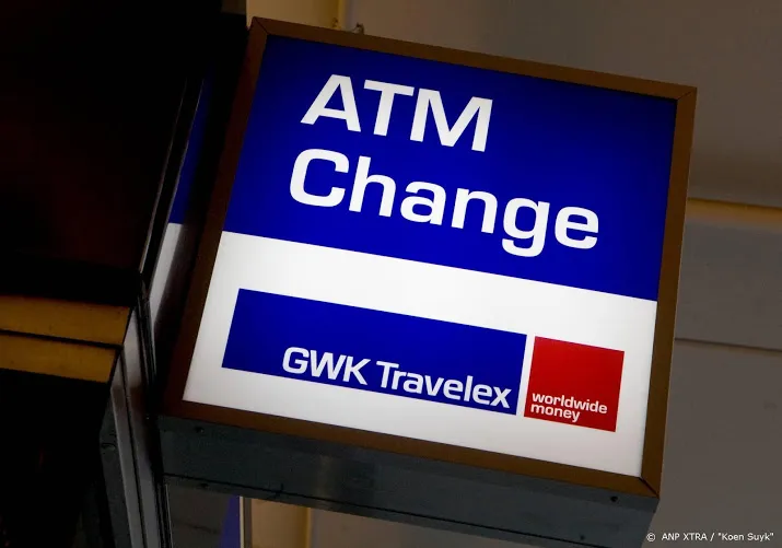 eigenaar geldwisselkantoor travelex staat op omvallen