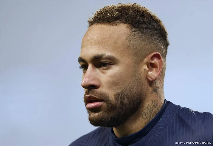 einde seizoen voor psg aanvaller neymar