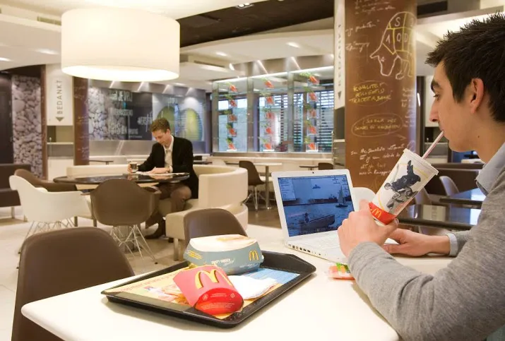 einde verhaal voor plastic rietje mcdonalds