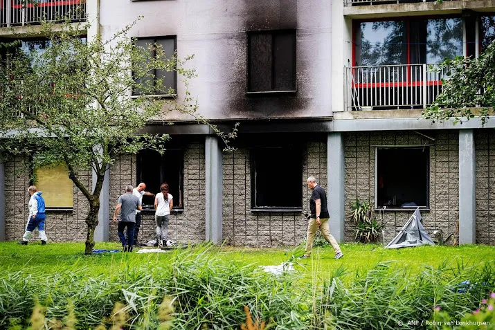 eisen tot achttien jaar cel flatbrand diemen