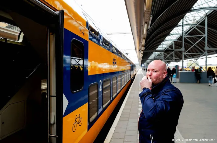 elektronische fluit voor hoofdconducteurs ns vanwege corona