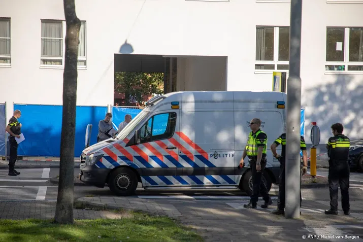 elf jaar cel voor doodsteken vriendin