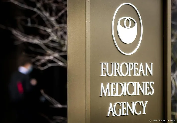 ema gebruik van coronavaccin astrazeneca hoeft niet te stoppen
