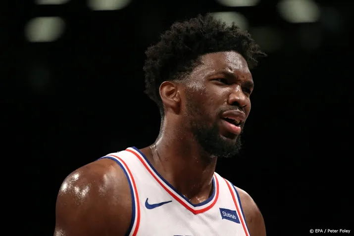 embiid blinkt uit bij sixers