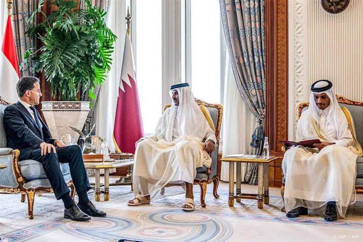 emir qatar volgende week naar nederland ontmoet koning en rutte