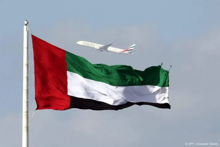 emirates bestelt extra a350 vliegtuigen bij airbus
