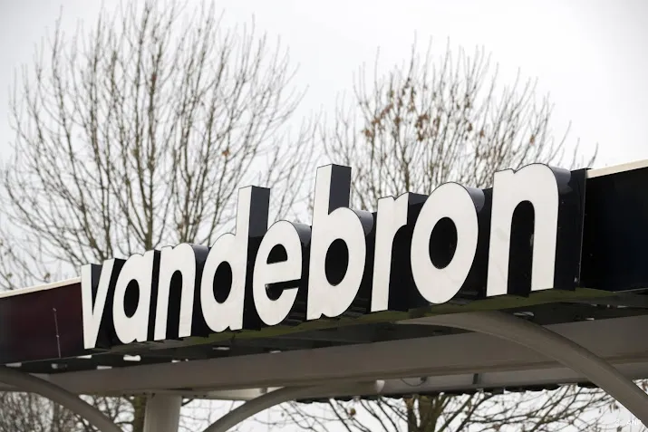 energieleverancier vandebron verhoogt energieprijs nu al