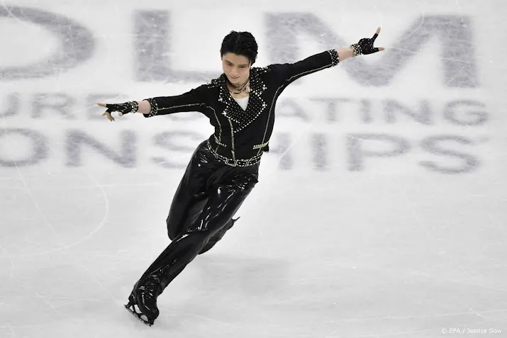 enkelblessure baart olympisch kampioen kunstrijden hanyu zorgen