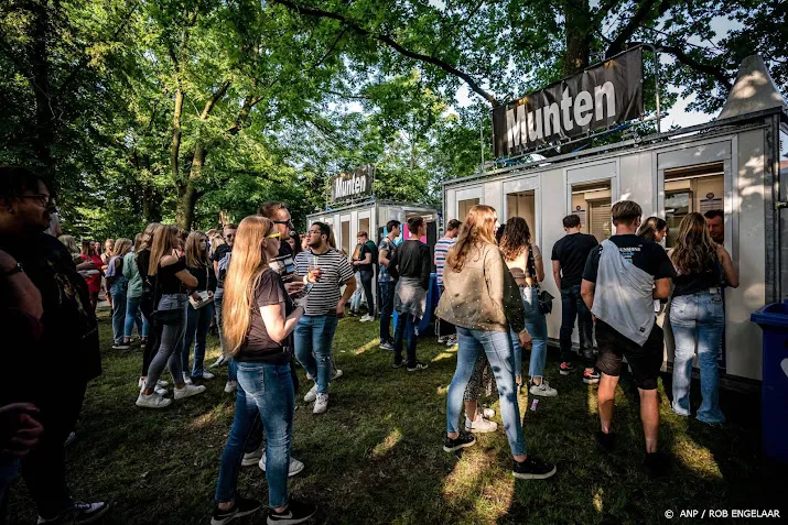 epidemioloog voorlopig geen festivals en misschien mondkapjes