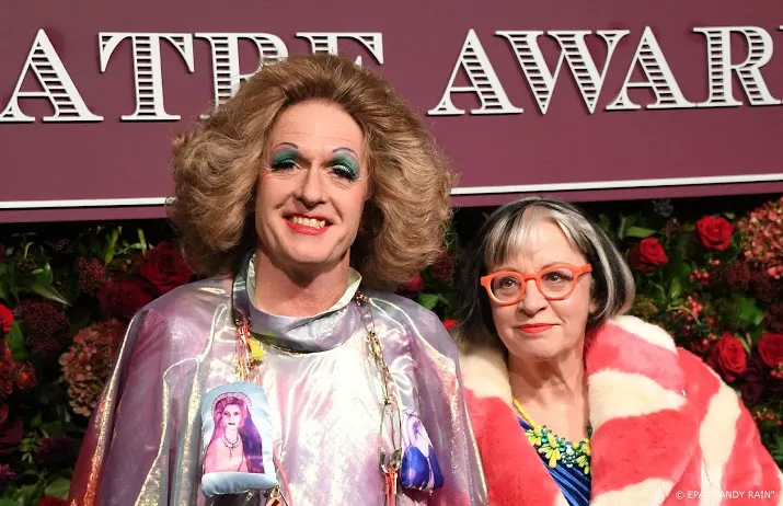 erasmusprijs voor britse kunstenaar grayson perry