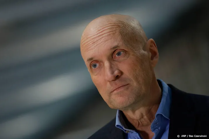 ernst kuipers afgelopen dag ongeveer 19 200 positieve tests