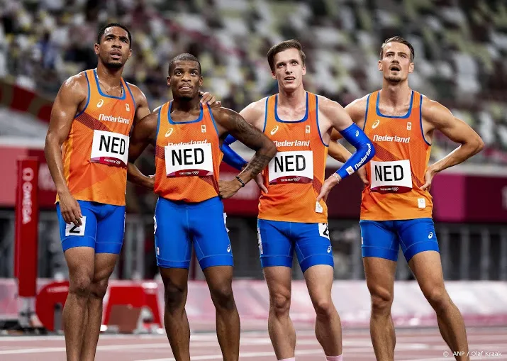 estafettemannen 4400 meter met recordtijd naar olympische finale