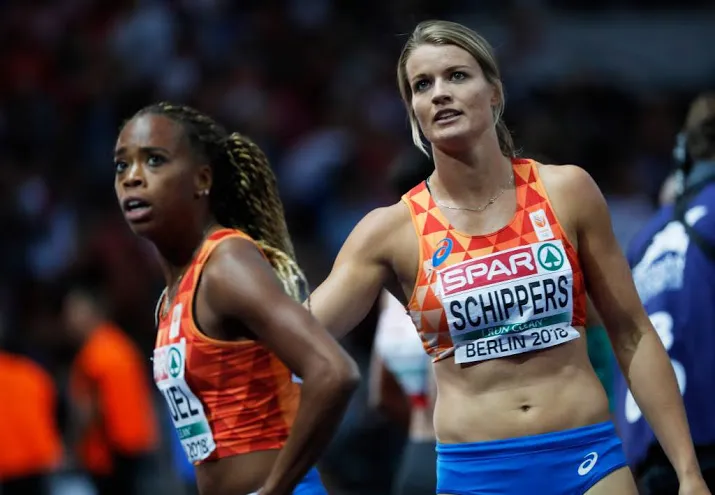 estafettevrouwen strak naar finale 4100 meter