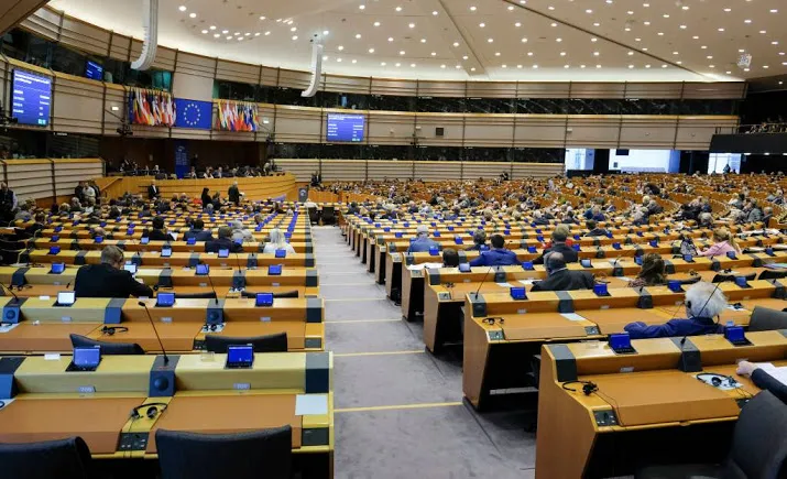 eu voorwaardelijk akkoord met overname rockwell