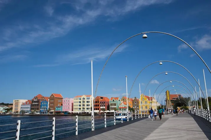 eu zet 17 belastingparadijzen op zwarte lijst