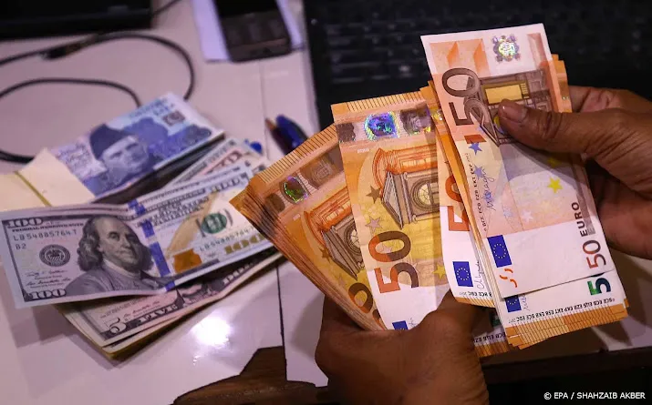 euro naar laagste niveau in jaren ten opzichte van dollar