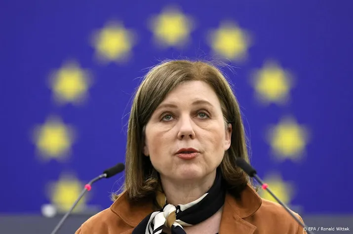 eurocommissaris waarschuwt twitter voor moeilijke tijd in eu