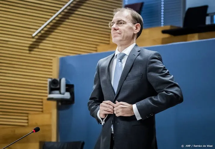 eurogroep bespreekt esm topbaan waarvoor menno snel kandidaat is