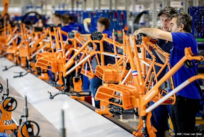 europese industrie neemt veel nieuw personeel aan