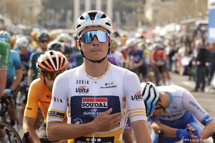 evenepoel krijgt hulp van alaphilippe in luik bastenaken luik