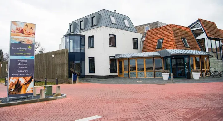 excuses sauna nederasselt voor cameras